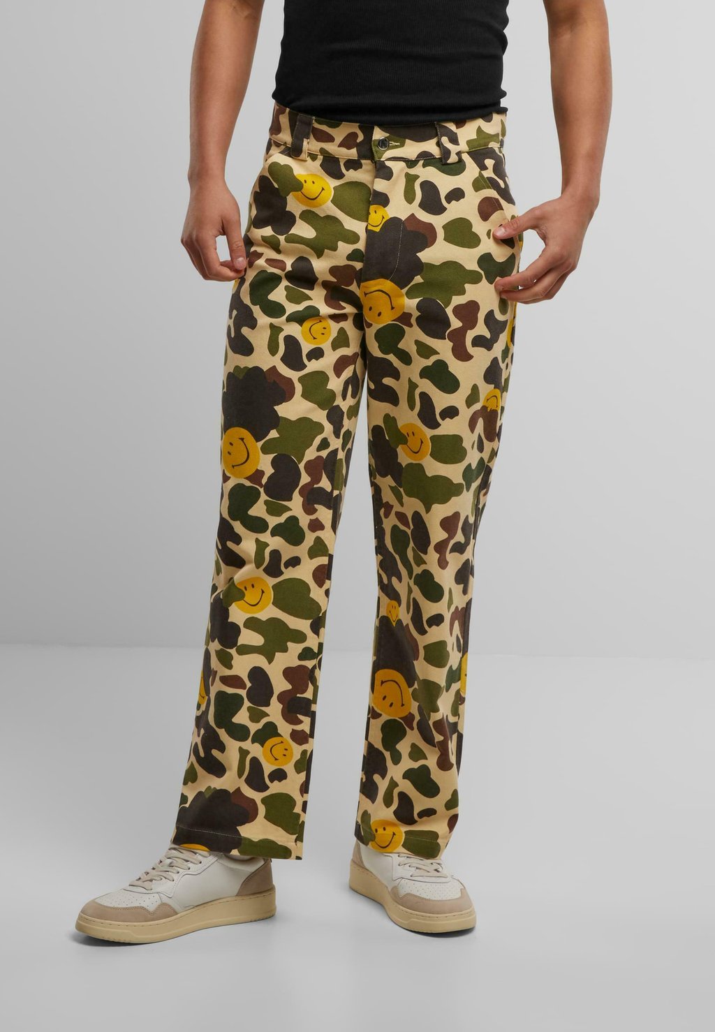 

Брюки SMILEY CAMO Market, зеленый