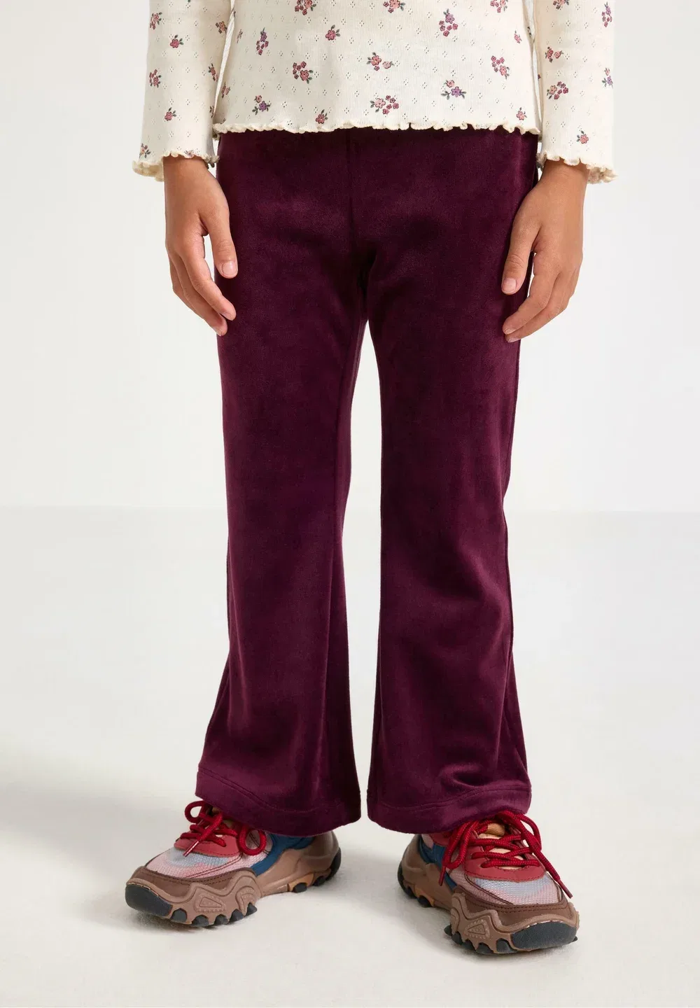 Однотонные расклешенные леггинсы из велюра - брюки Lindex, Dark Lilac — фото 2