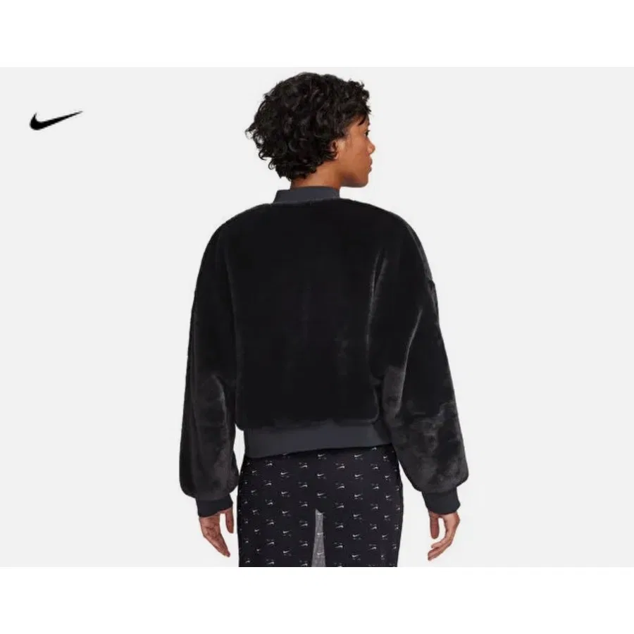 Женский двусторонний бомбер Nike W Sportswear, Черный — фото 4