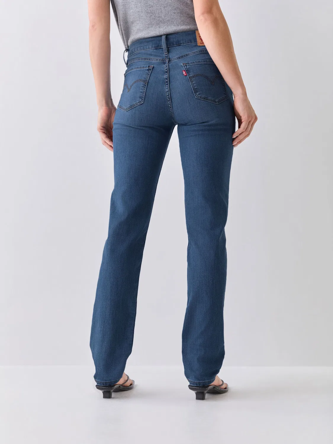 Джинсы Levi's Lapis Amidst Blue 312 Shaping Slim — фото 3