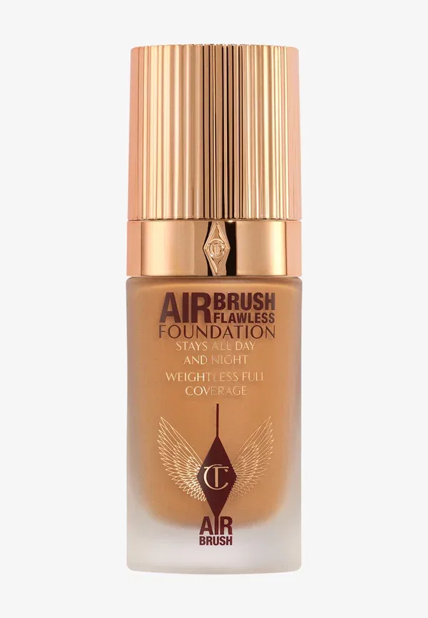 Безупречная тональная основа, созданная с помощью аэрографа 30 мл Charlotte Tilbury, цвет 10 warm