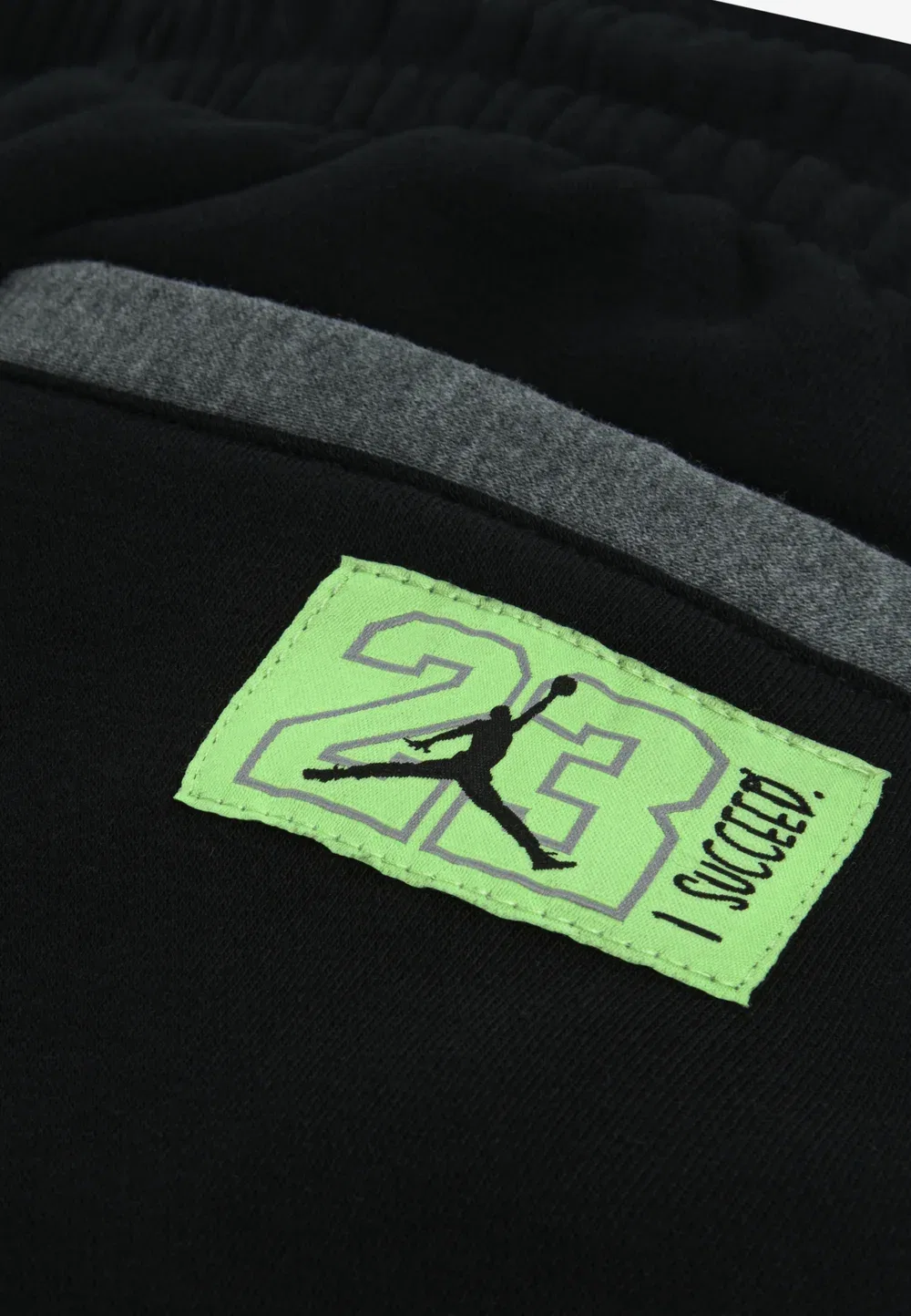 Перспективный летательный аппарат - спортивные штаны Jordan, Black — фото 4