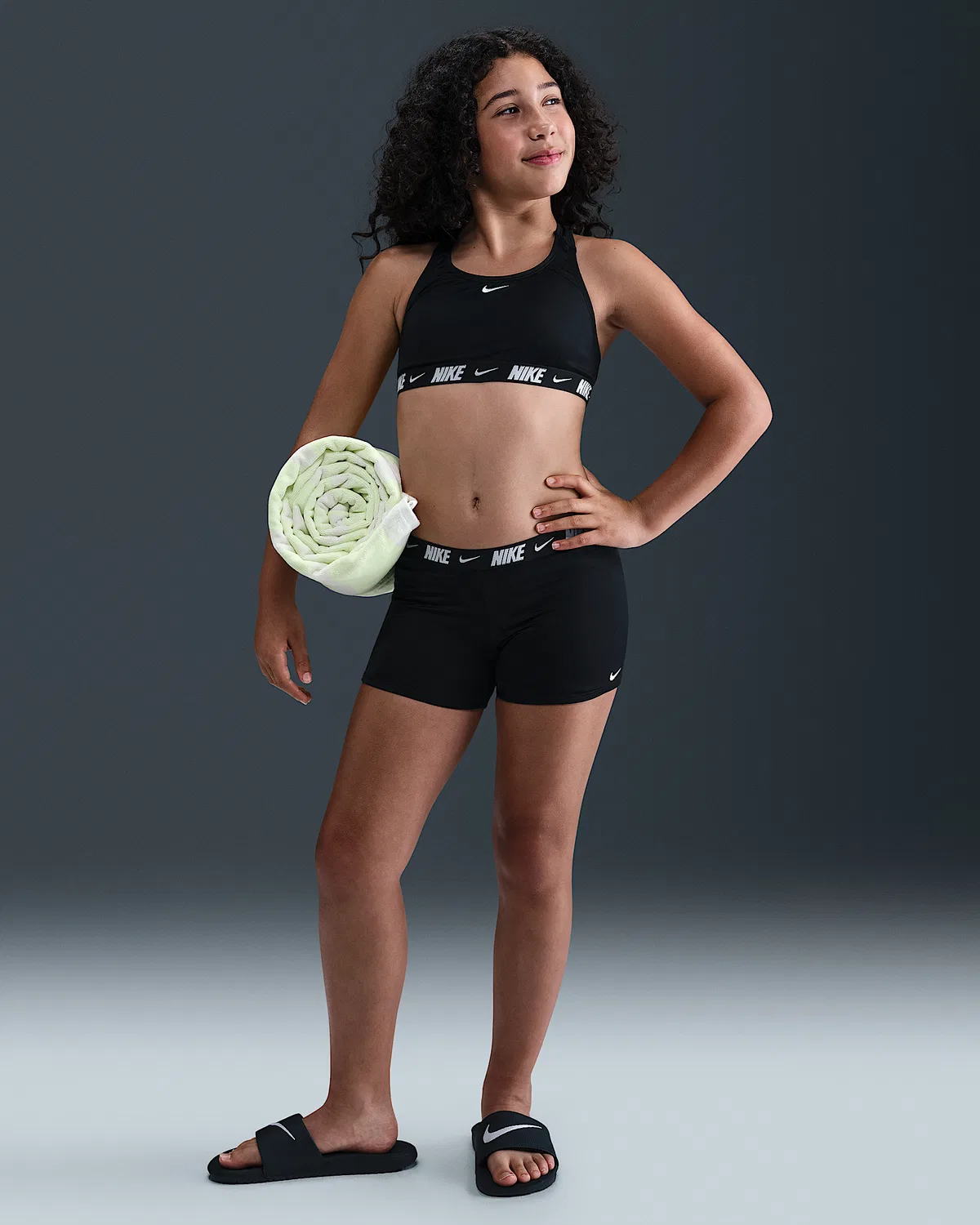 Детский (девочки) раздельный купальник Nike Swim с лямками-борцовками и шортами, Black/White