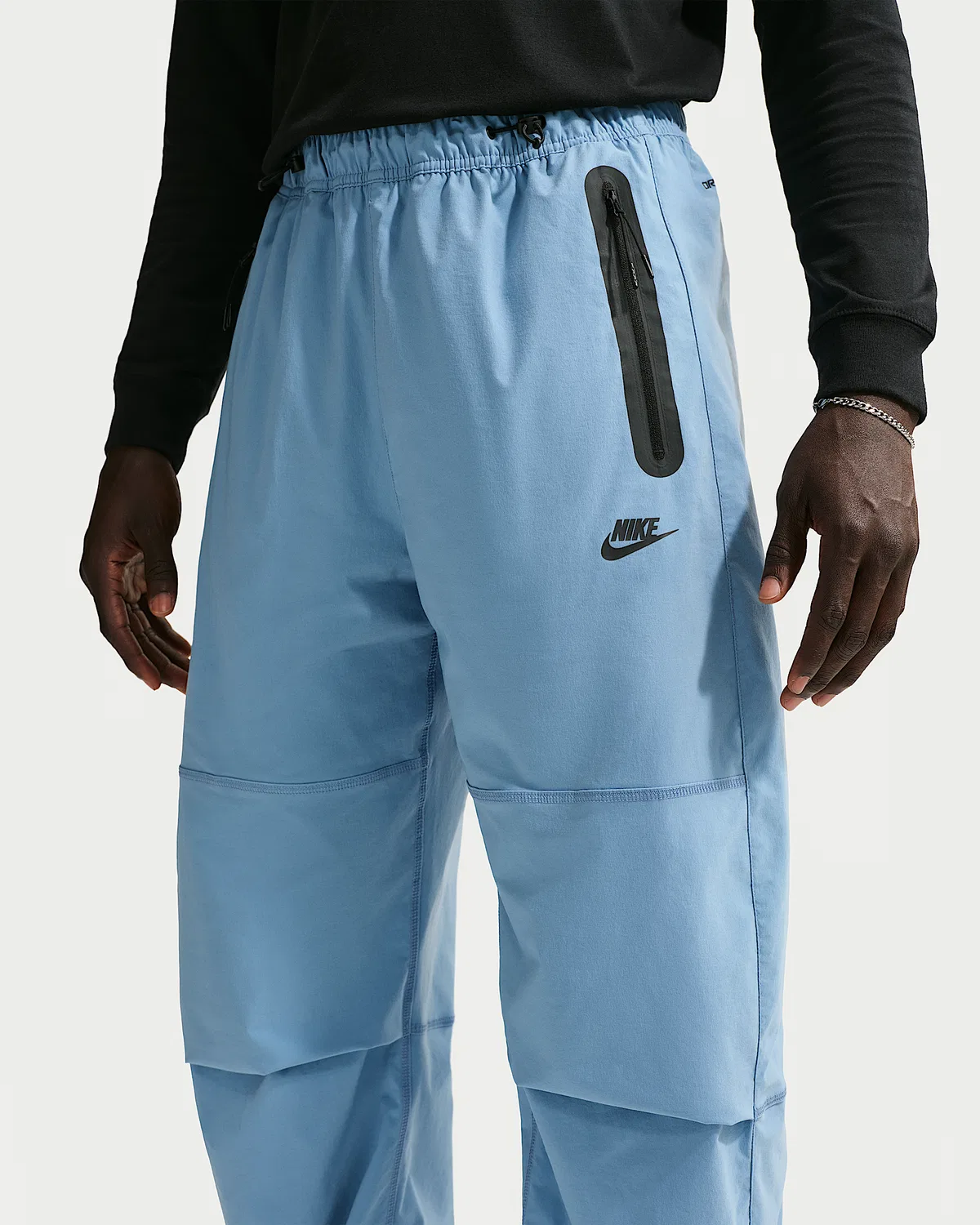 Мужские спортивные штаны Nike Tech Dri-FIT Woven, Work Blue/Work Blue/Black — фото 2