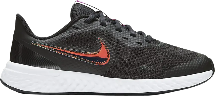 

Кроссовки Nike Revolution 5 Power GS 'Black Iridescent Swoosh', черный