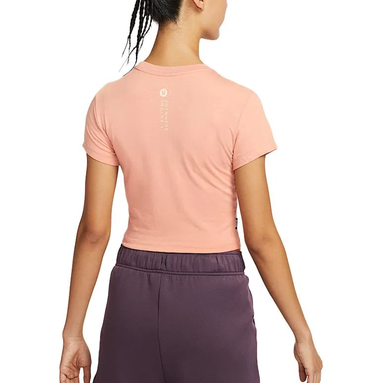 Женская футболка Nike SS25 Regular T Shirt, Rose Gold — фото 2