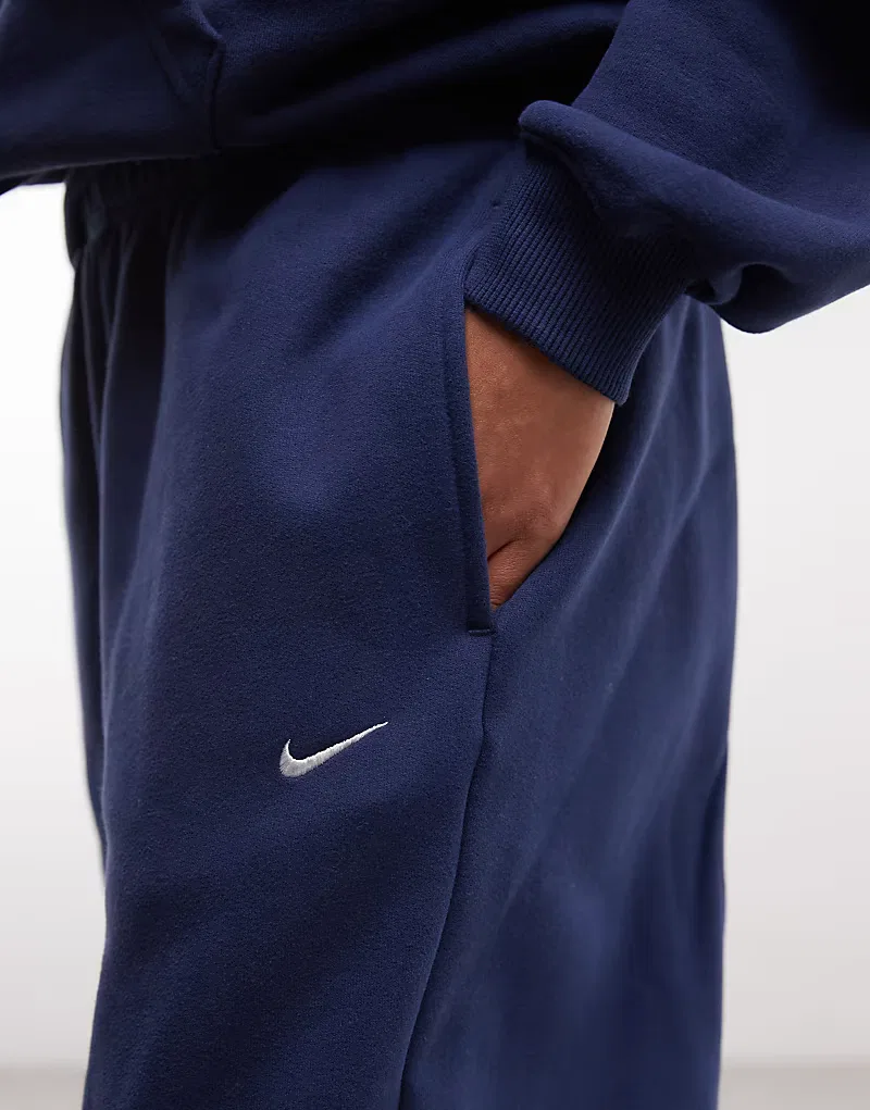 Спортивные брюки Nike Studio Fleece средней плотности, свободного кроя, с манжетами, темно-синий — фото 4