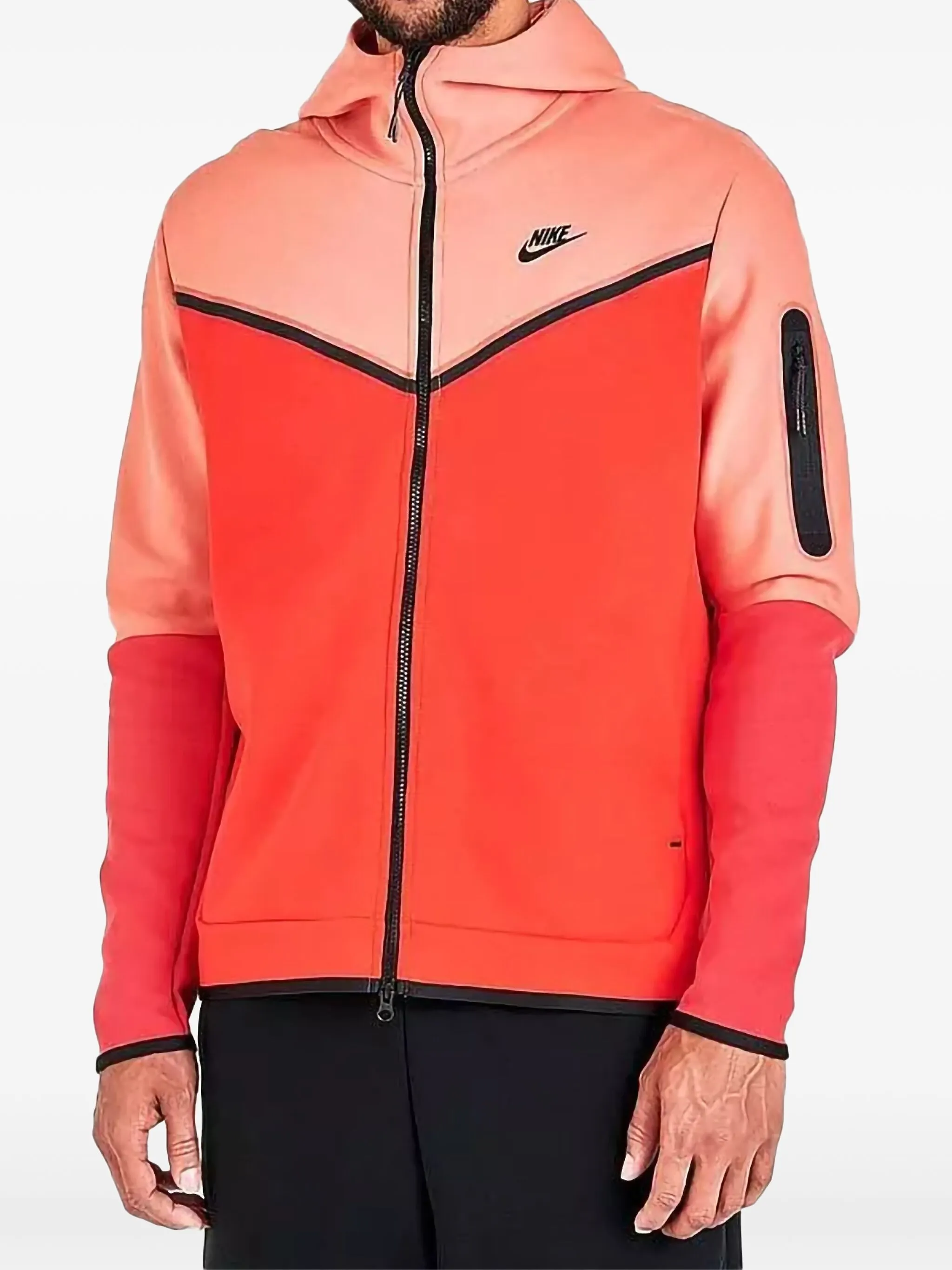 

Худи Sportswear Tech Nike, красный