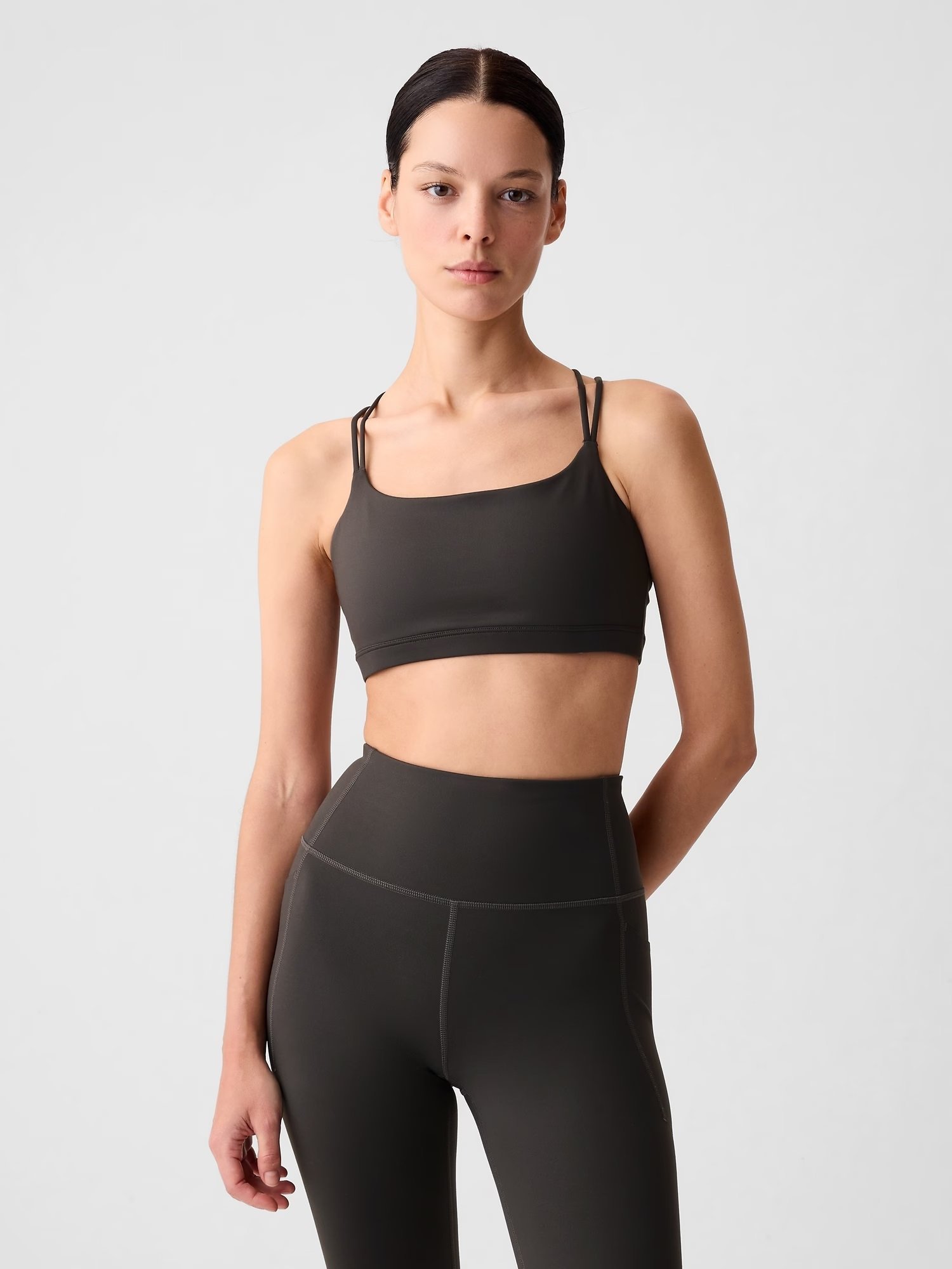 (W)GapFit Power Спортивный бюстгальтер средней степени поддержки с лямками GAP, CAST_IRON