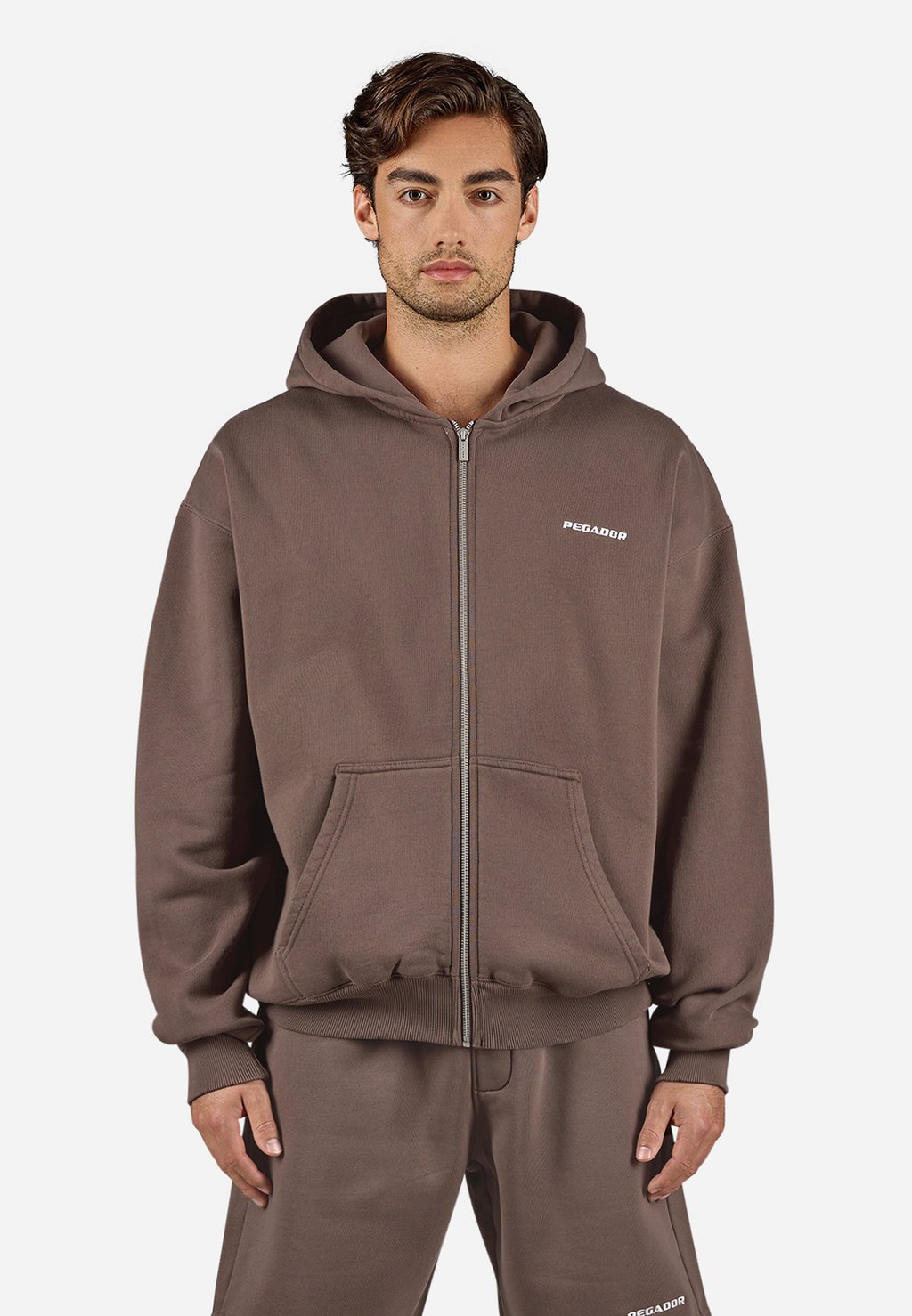 

Толстовка на молнии LOGO OVERSIZED JACKET Pegador, коричневый