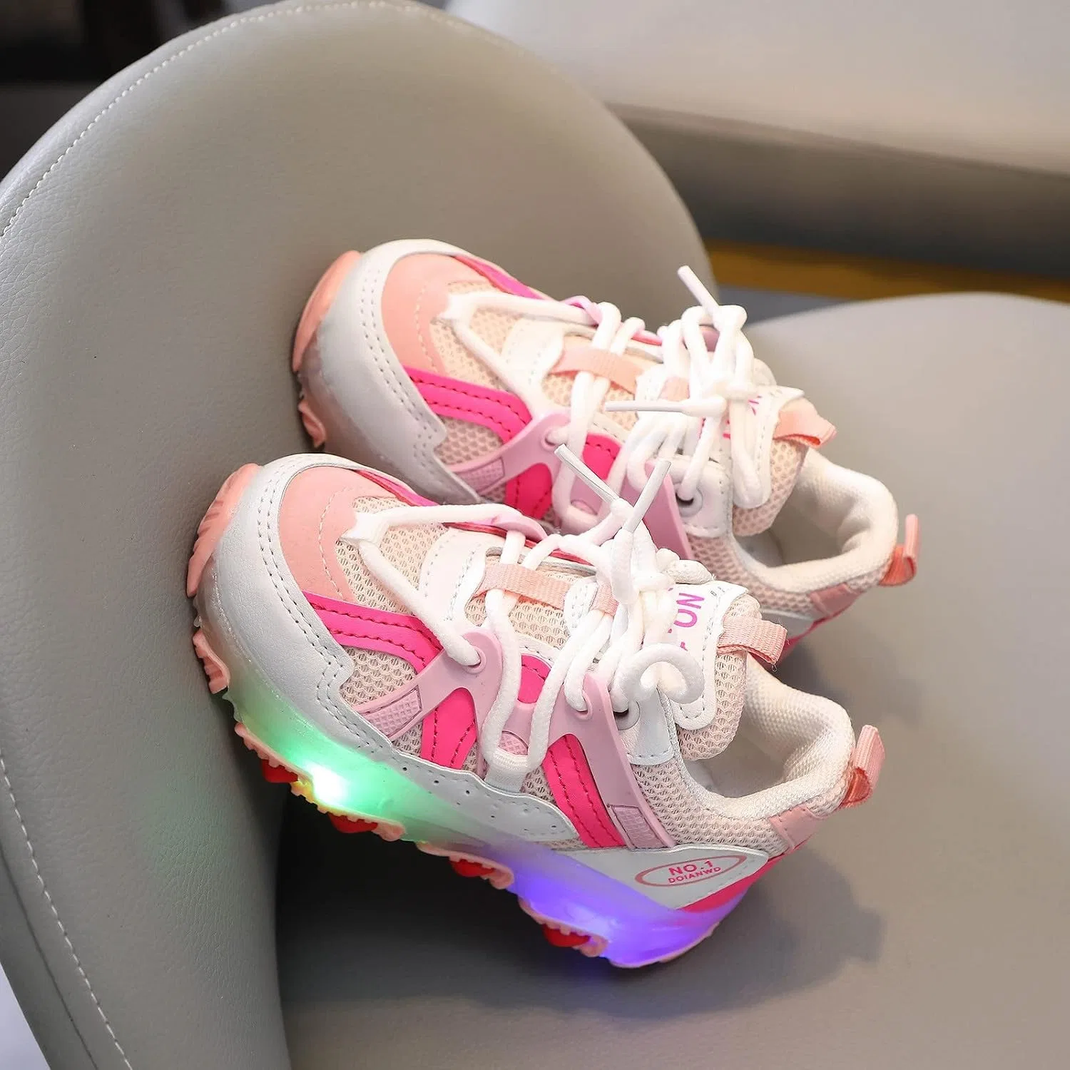 Детские кроссовки для мальчиков и девочек со светодиодной подсветкой, Pink — фото 4