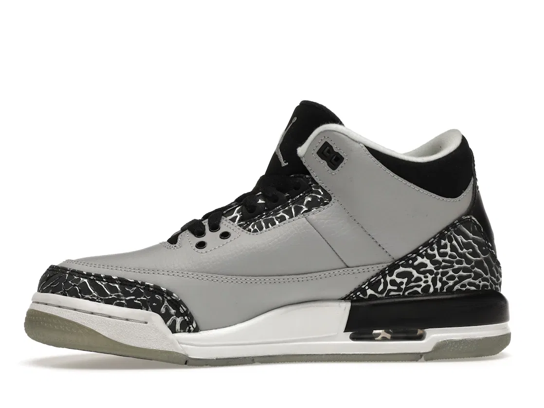 Детские кроссовки Lifestyle Jordan 3 Retro, Wolf Grey/Metallic Silver-Black — фото 3