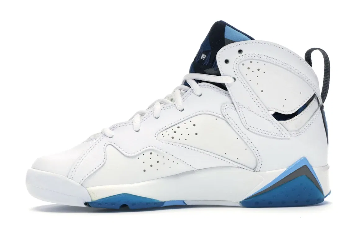Детские кроссовки Lifestyle Jordan 7 Retro Jordan, White/French Blue/Flint Grey — фото 3