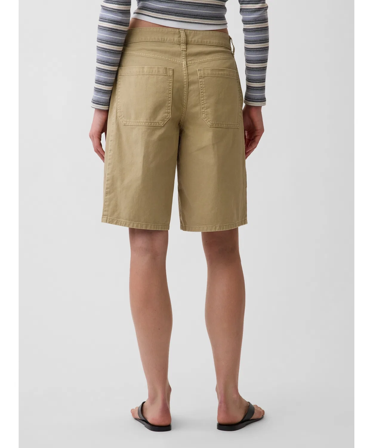Женские шорты-траузеры со складками Mid Rise Twill Side Pleat GAP, Beige — фото 2