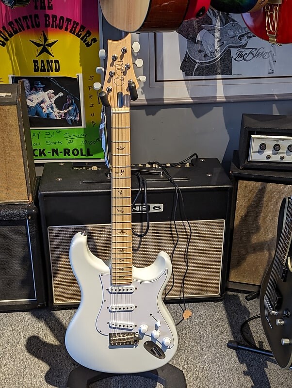 

PRS Silver Sky, подпись Джона Майера Silver Sky John Mayer Signature
