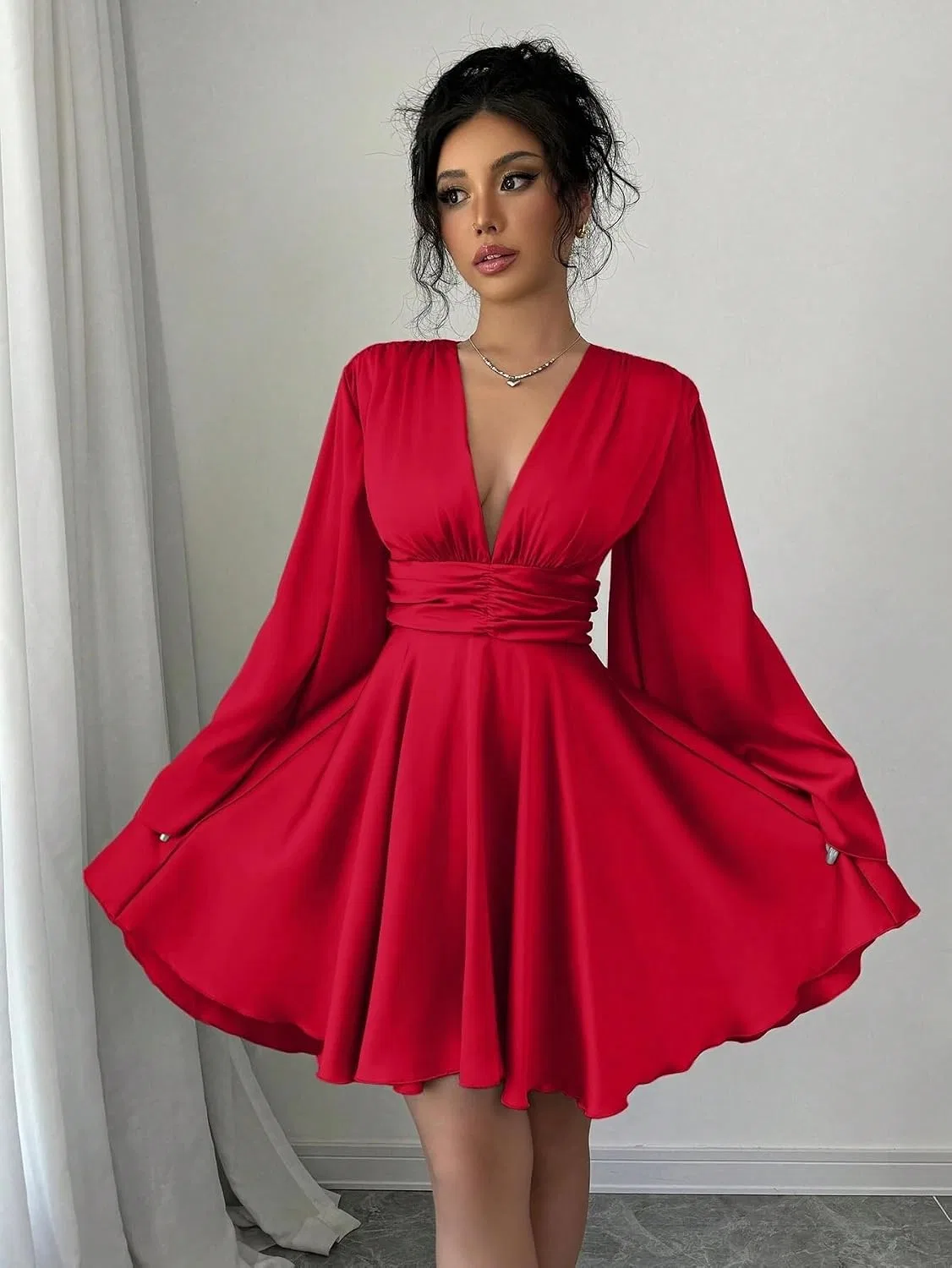 Женское сатиновое платье А-силуэта с V-образным вырезом, Red — фото 4