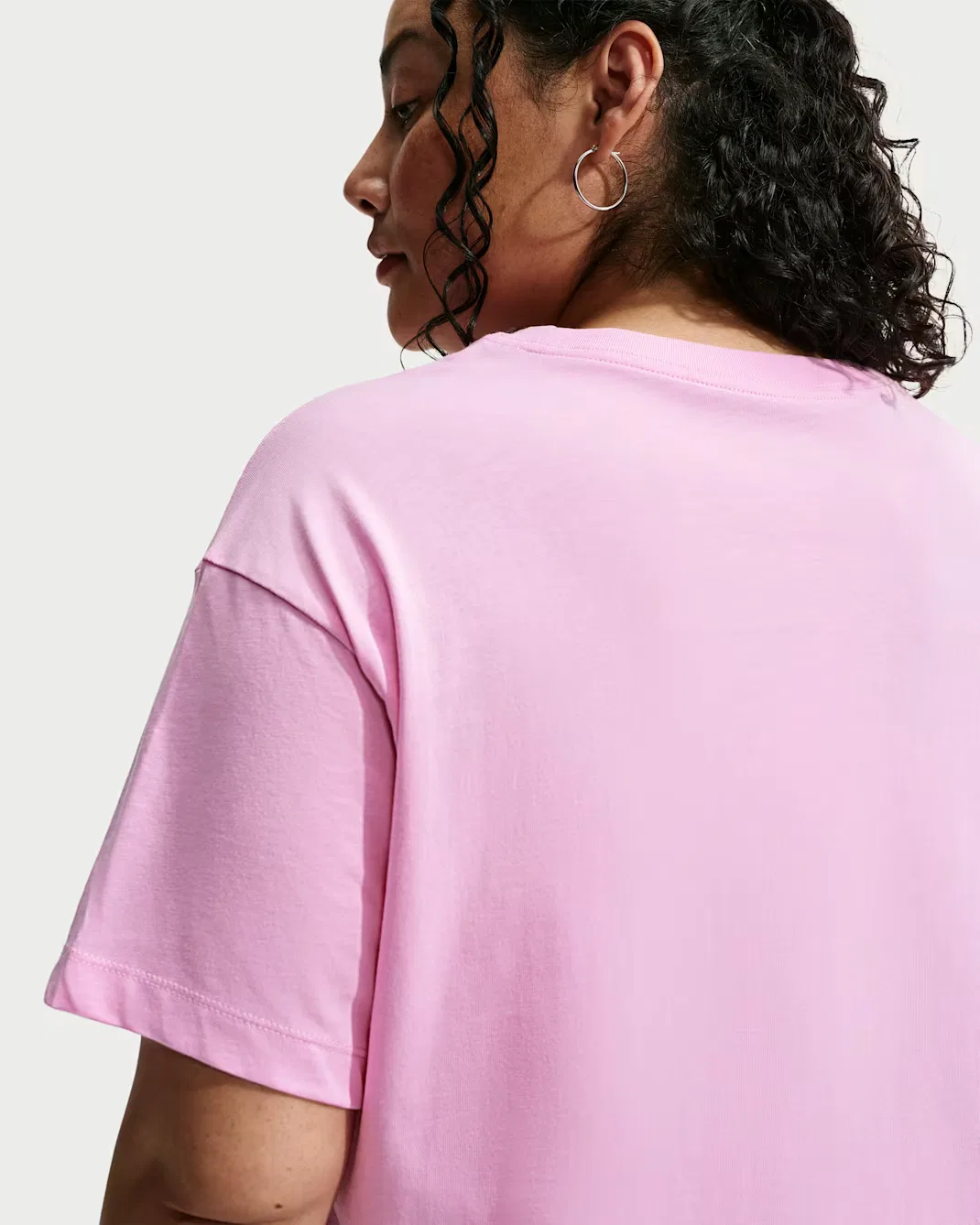 Женская футболка оверсайз с коротким рукавом (большие размеры) Nike Sportswear Classic, Pink Rise/Sail — фото 2