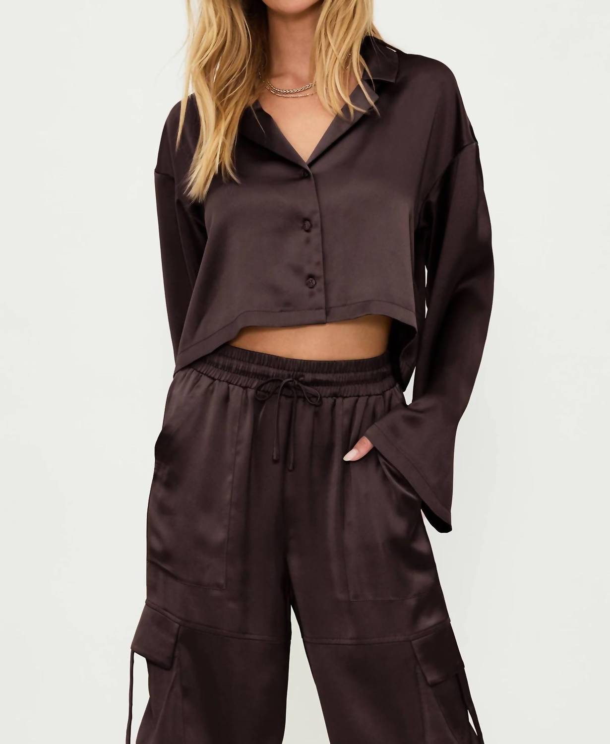 

Топ Vella из атласа Java Beach Riot, цвет java satin