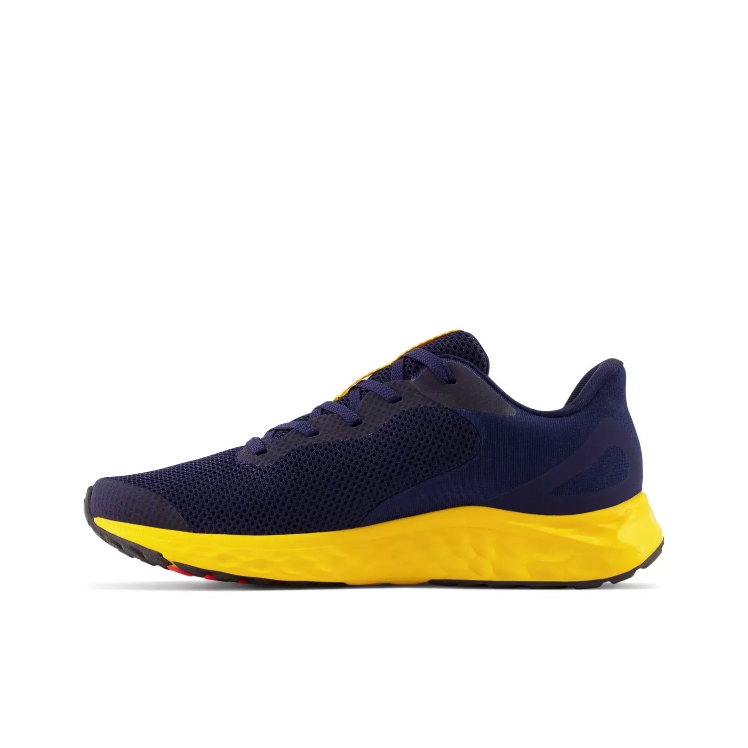 Детские кроссовки для мальчиков с дышащей сеткой Fresh Foam Arishi v4 Lace New Balance, Team Navy With Electric Red And Egg Yolk — фото 4