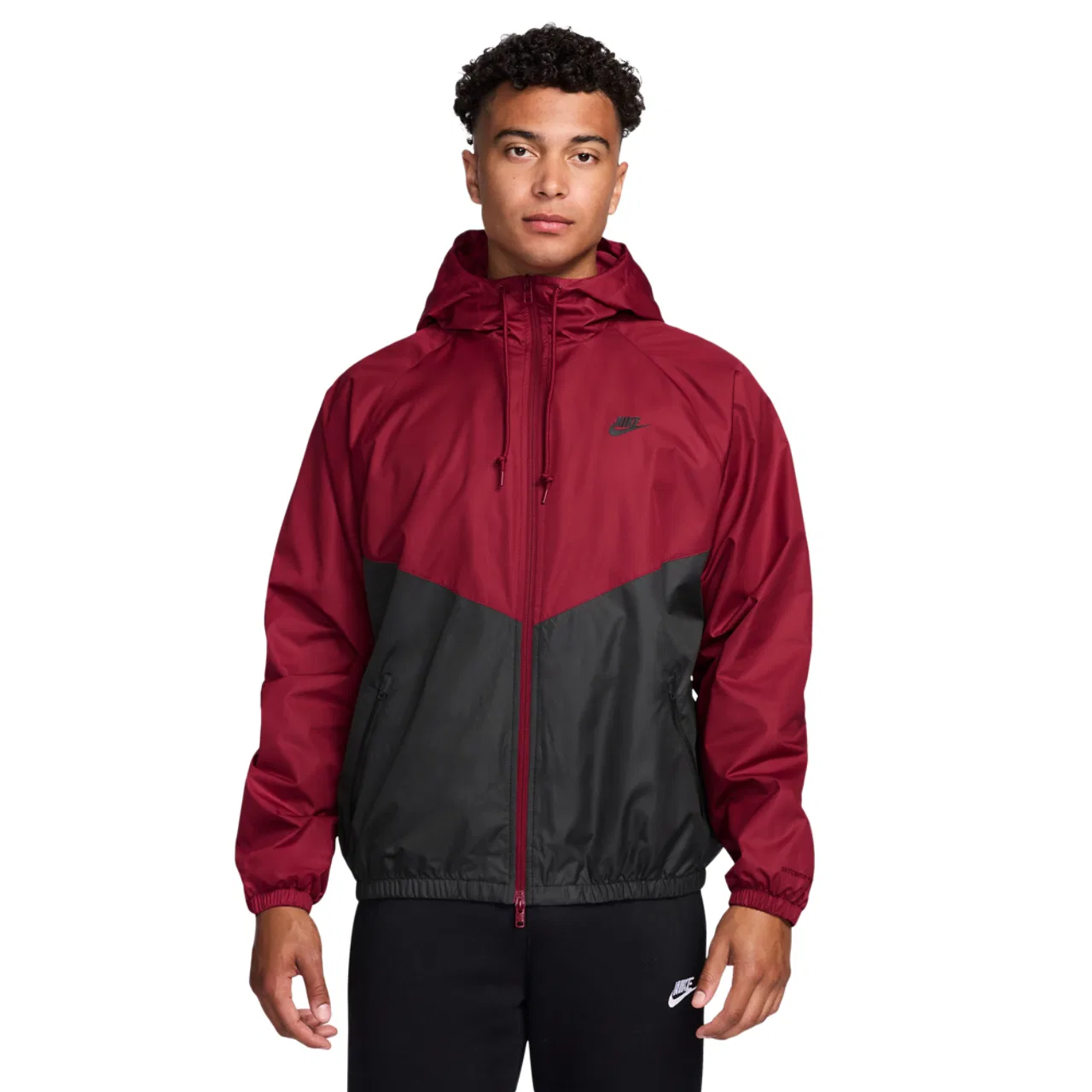 Мужская куртка Windrunner Nike Storm-FIT, цвет Team Crimson/Black