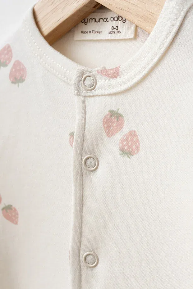 Детский комбинезон-боди с принтом Strawberry Embroidered 3-Piece Footed Romper Newborn Hospital Take-Home Set Yukobaby Bebeğiniz Için En Doğalı, Multicolor — фото 2