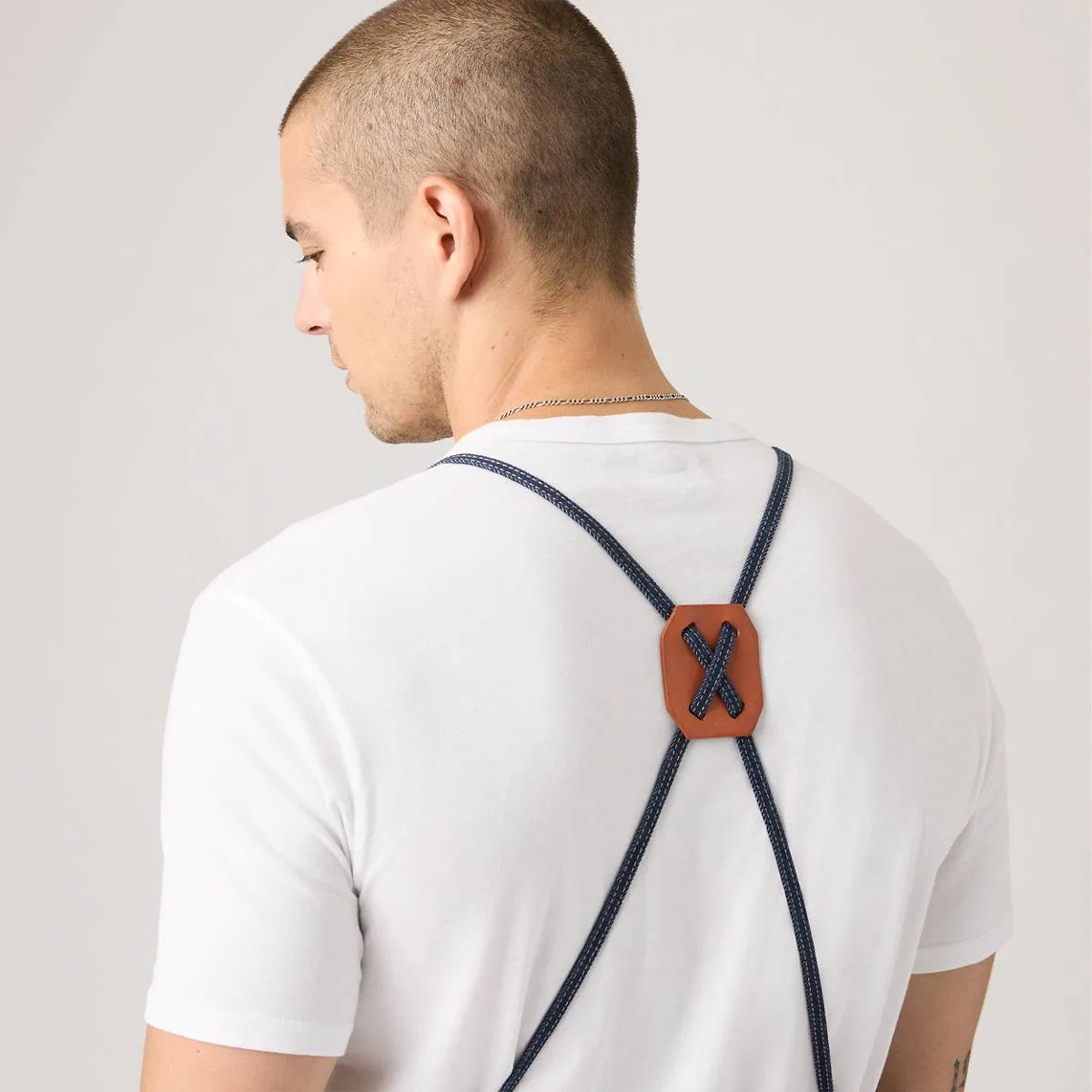 Регулируемый джинсовый фартук Levi's, Indigo Rinse - Dark Wash — фото 2