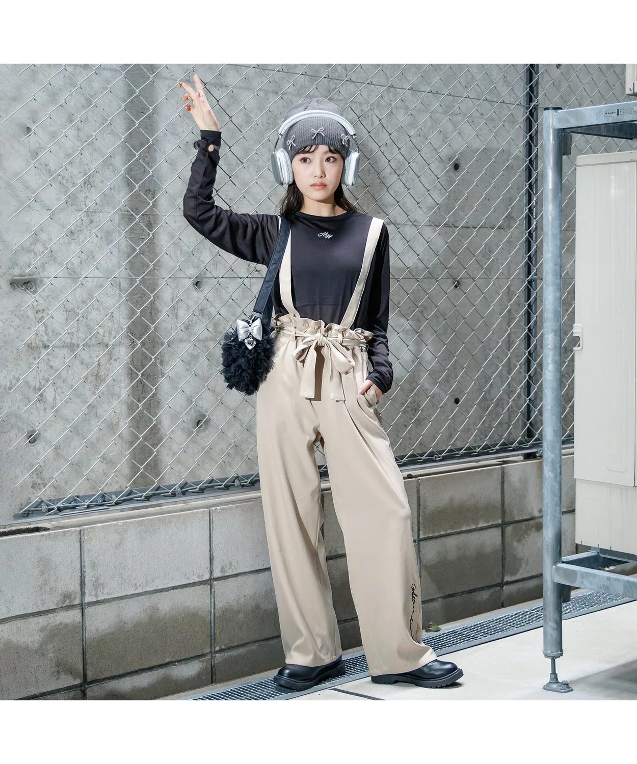 Детские широкие брюки с резинкой и лентой, модель Sasutsuki Ribbon Long Pants, algy, Beige — фото 2