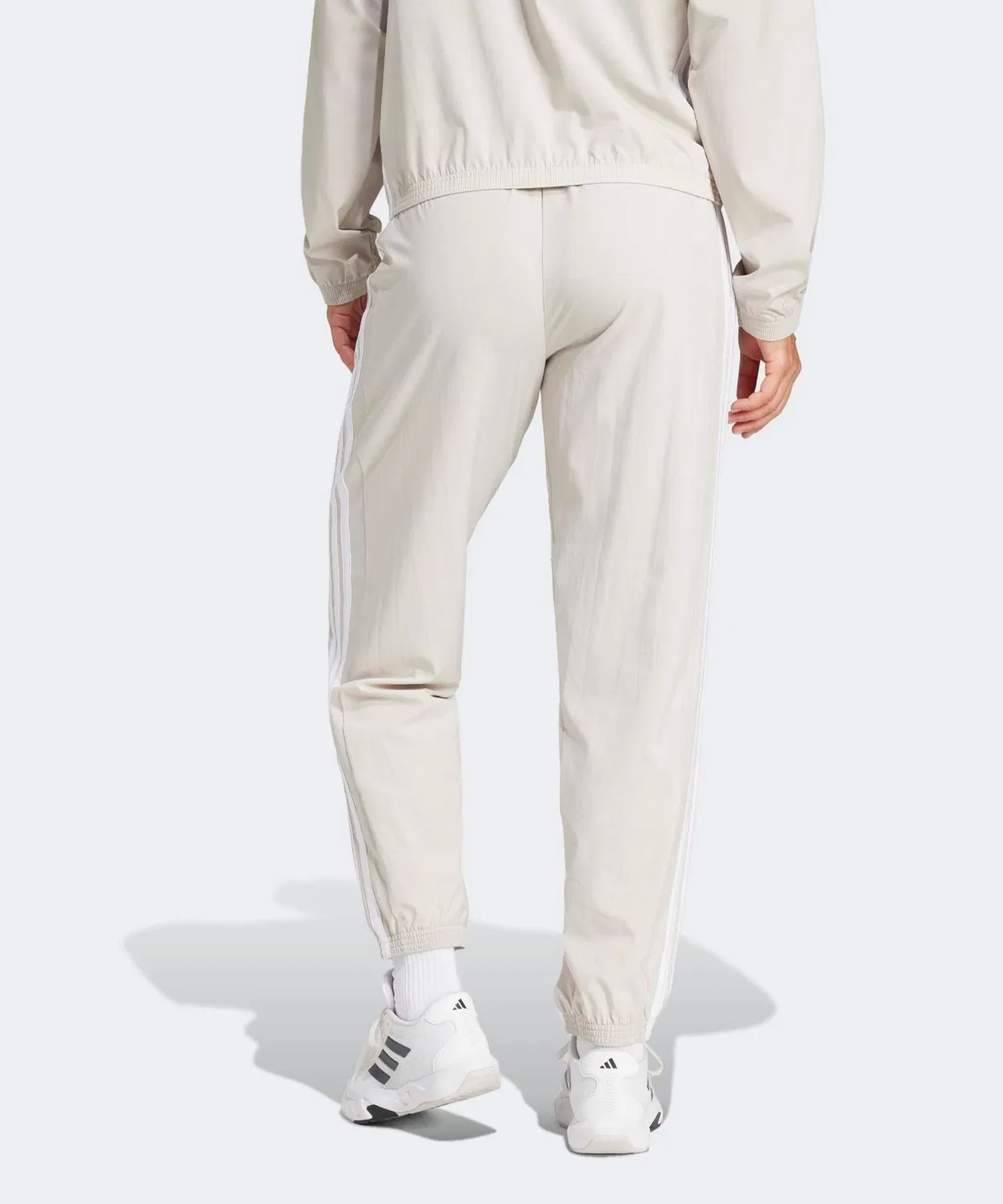 Женские спортивные брюки с принтом, модель Train Essentials Three Stripes Woven, Adidas, Белый — фото 2