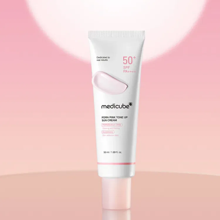 Солнцезащитный крем Hydrating Refreshing, Medicube — фото 3