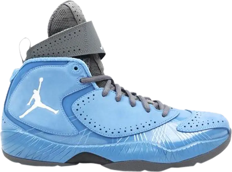 

Кроссовки Air Jordan 2012 Deluxe UNC, синий