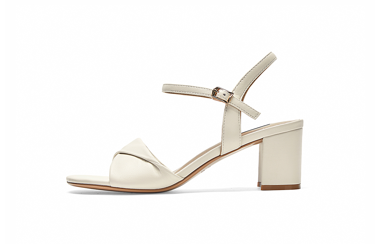 Сандалии на одной бретели 5,8 см женские экрю NINE WEST