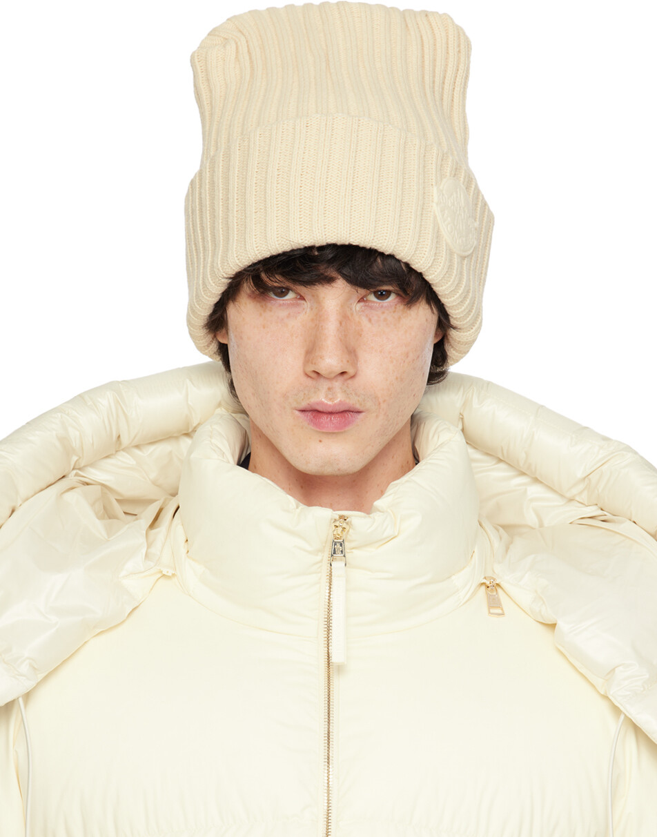 

Кремового цвета шапка Moncler x Roc Nation Moncler Genius