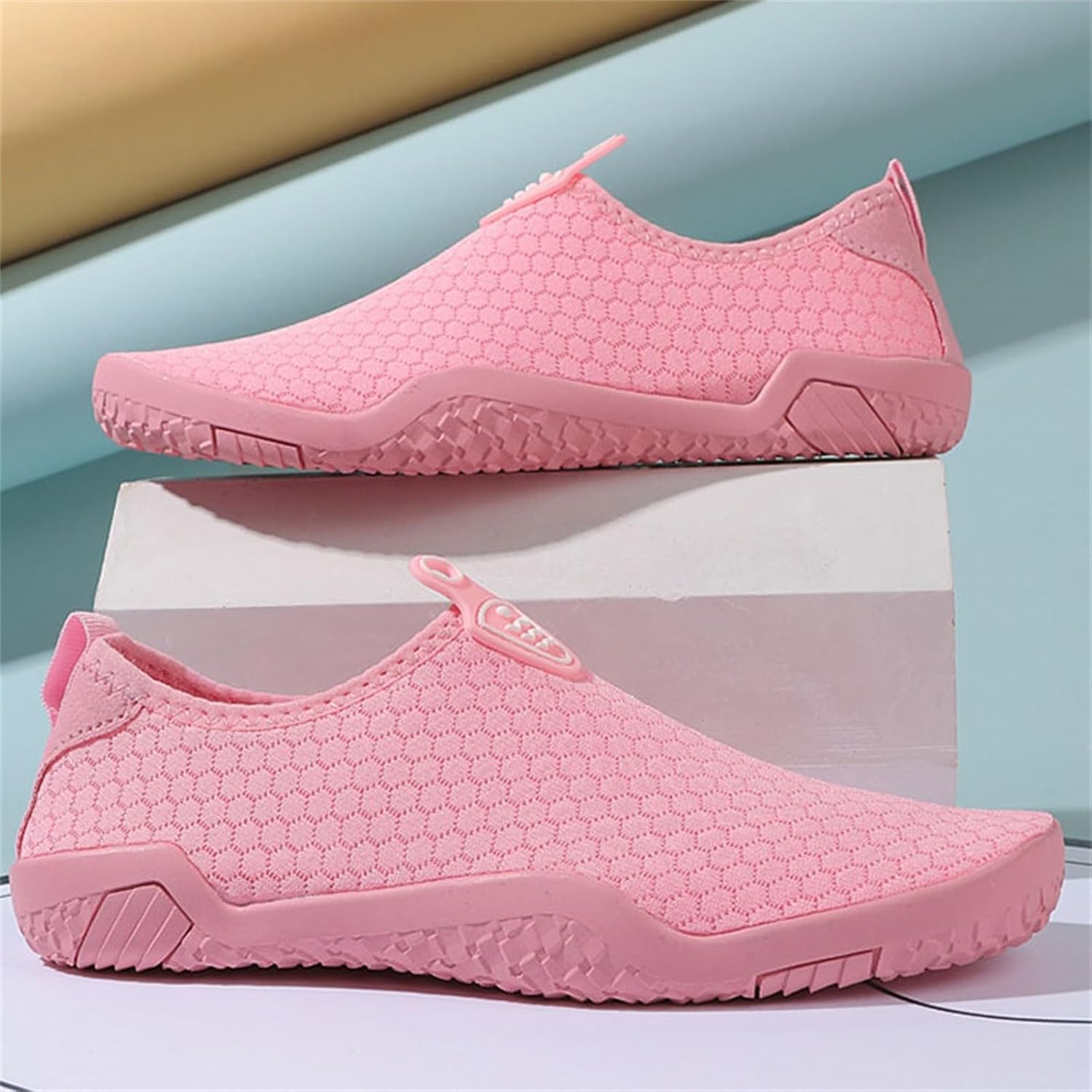 Кроссовки для мужчин и женщин, противоскользящие, дышащие, быстро сохнущие Generic, розовый — фото 2