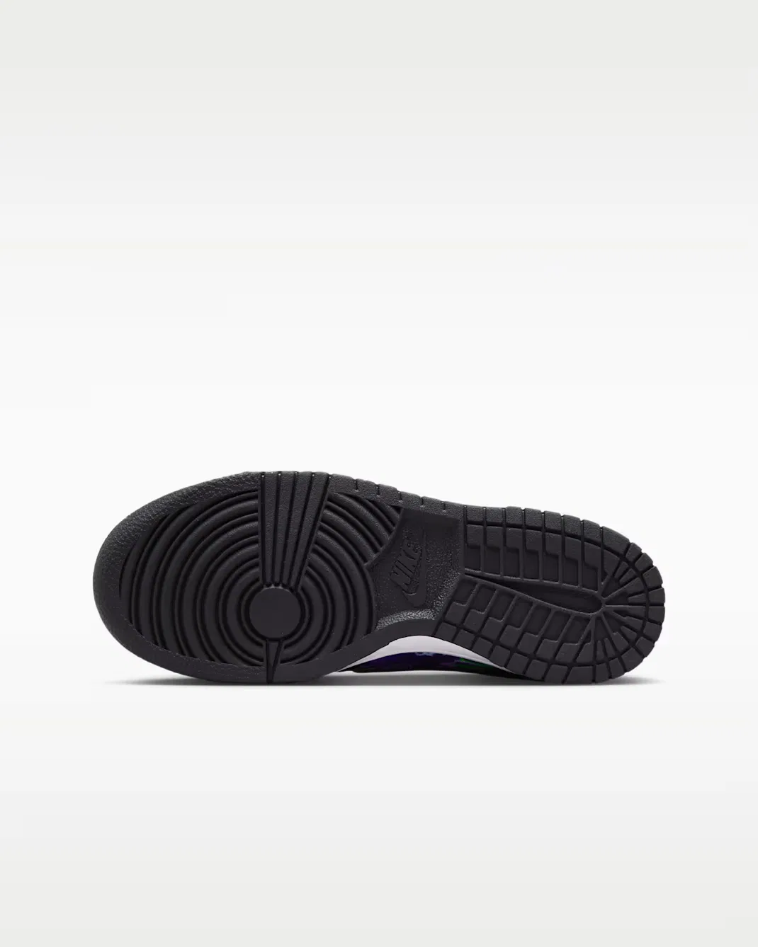 Кроссовки для детей постарше Nike Dunk Low, Multi-Color/Vivid Purple/Metallic Silver/Black — фото 2