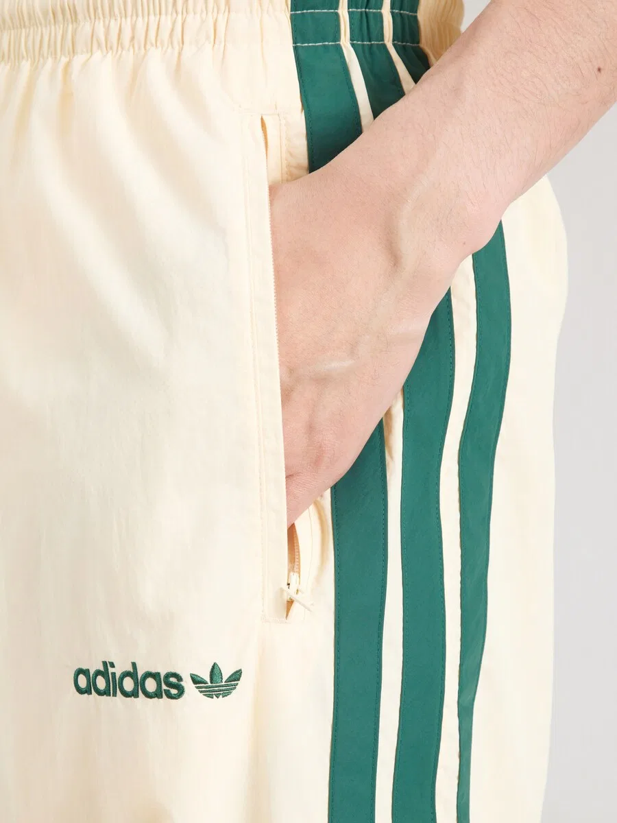 Брюки ADIDAS ORIGINALS свободного кроя 'MUC' бежевого цвета — фото 3