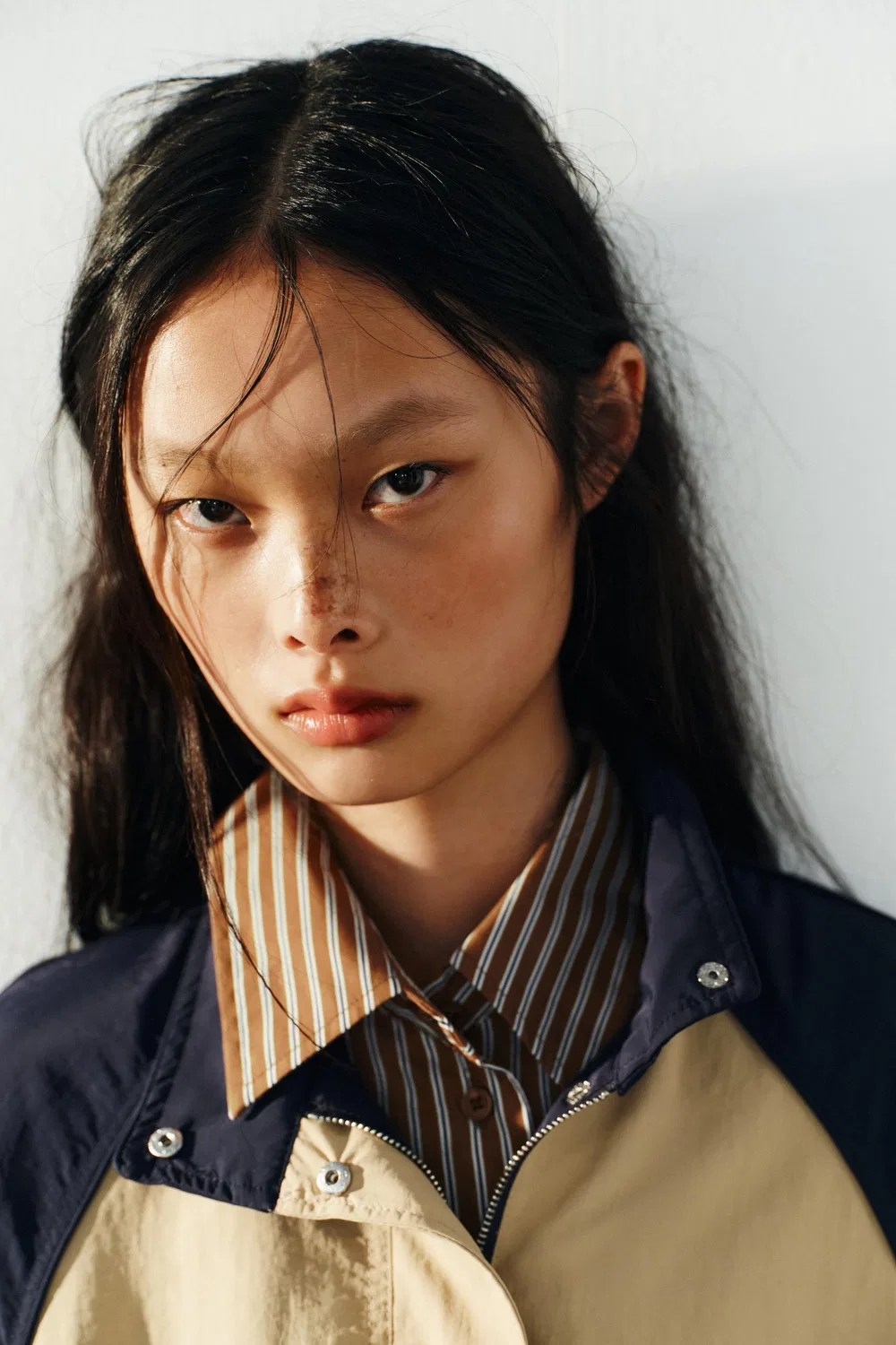 Техническая контрастная куртка ZARA, Beige/Navy — фото 3