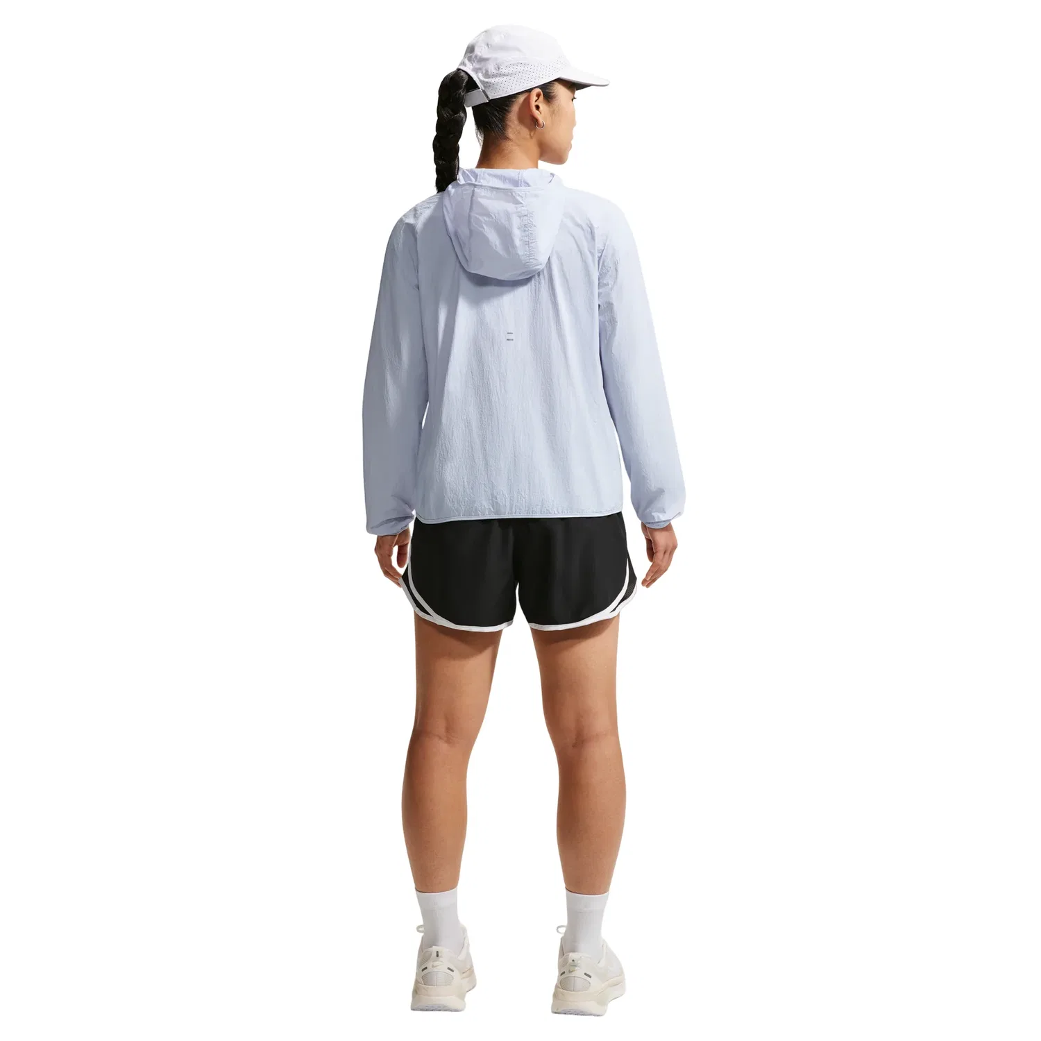 Женская куртка для тренировок Tempo UV Light Jacket Asia Sizing 'Light Blue' Nike, Light Blue — фото 4