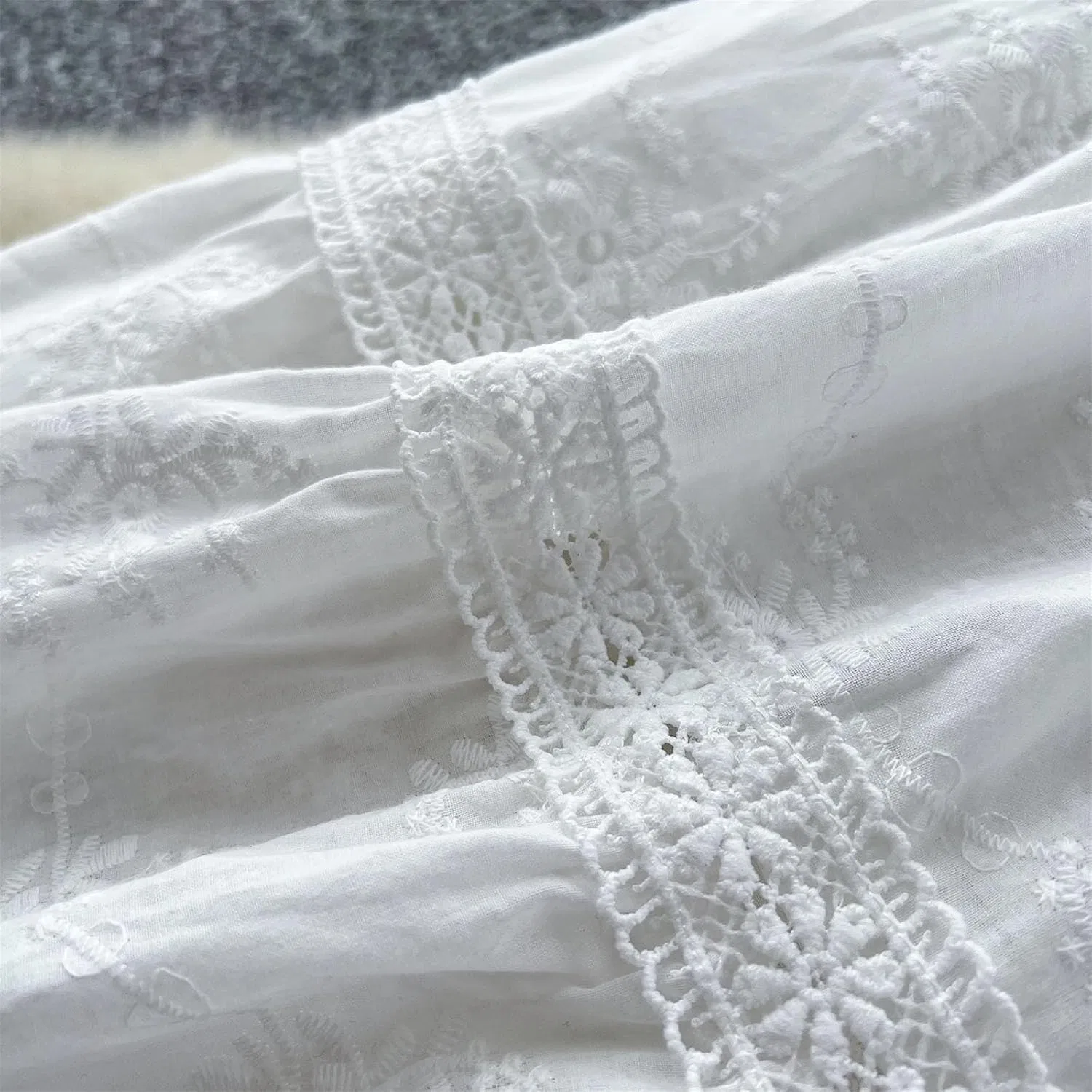 Женский комплект из топа и юбки с цветочным принтом, White — фото 2
