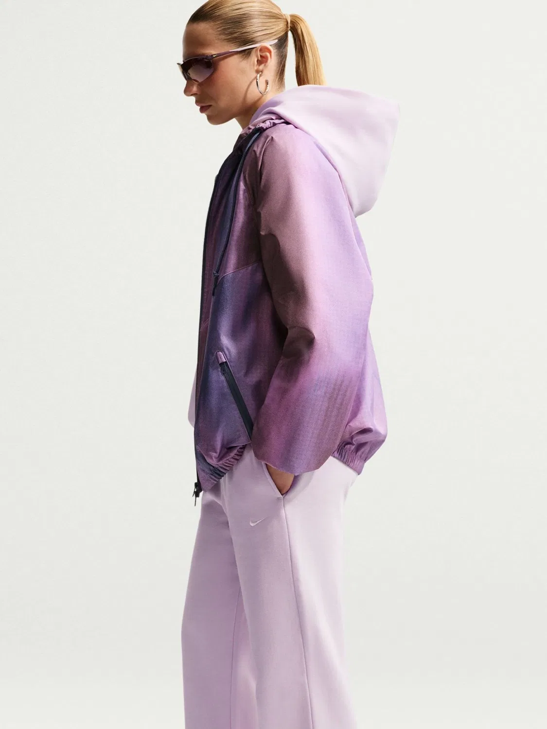 Штаны спортивные свободного кроя Nike Studio Fleece Nike, сиреневый — фото 4