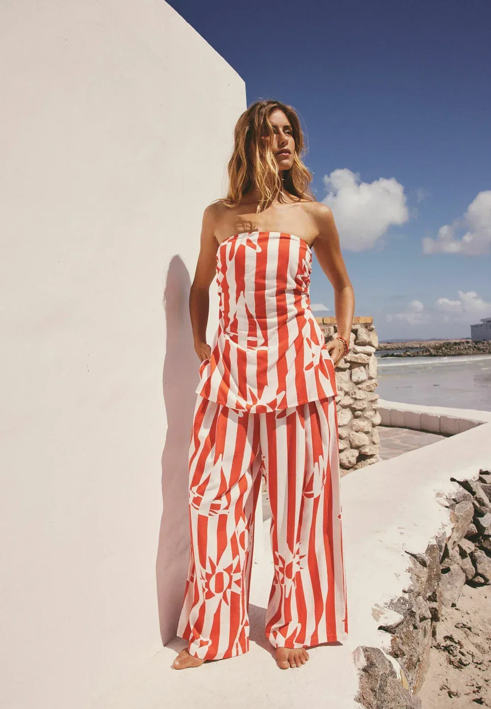 Стандартный крой - удлиненный топ-бандо - топ Next, Red White Sun Stripe Print