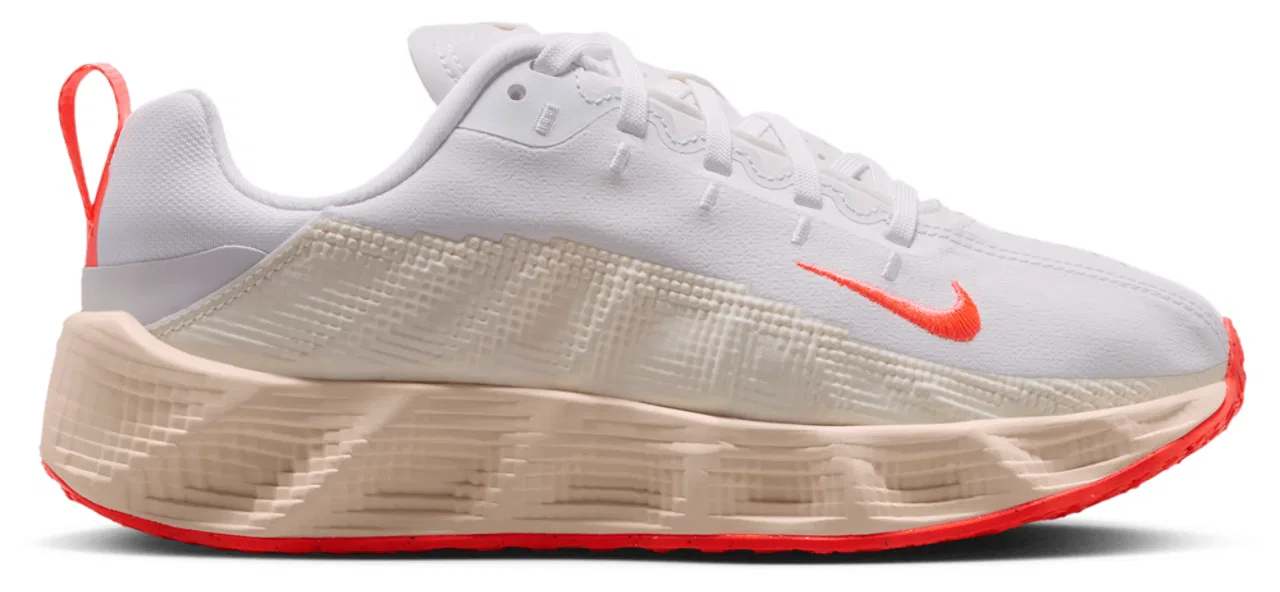 Кроссовки для мальчиков Ava Rover Nike, цвет White/Hot Lava/Chalk
