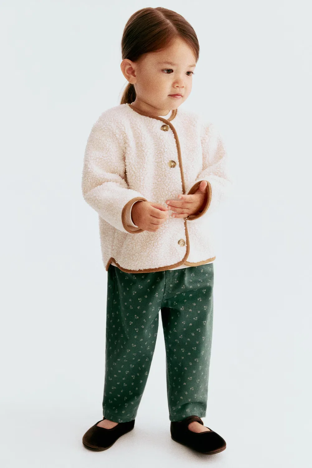 Брюки из саржи с принтом H&M, Grün/Geblümt