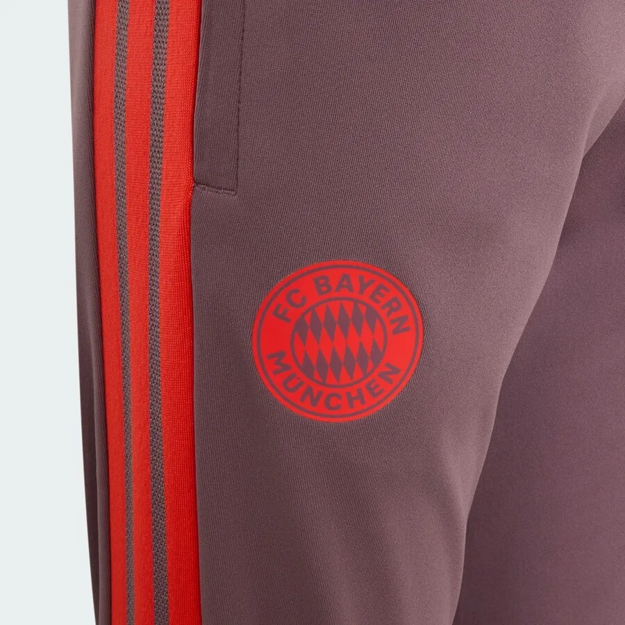Спортивные брюки ADIDAS PERFORMANCE Slim fit 'FC Bayern Munchen 26/27' сиреневого цвета — фото 4