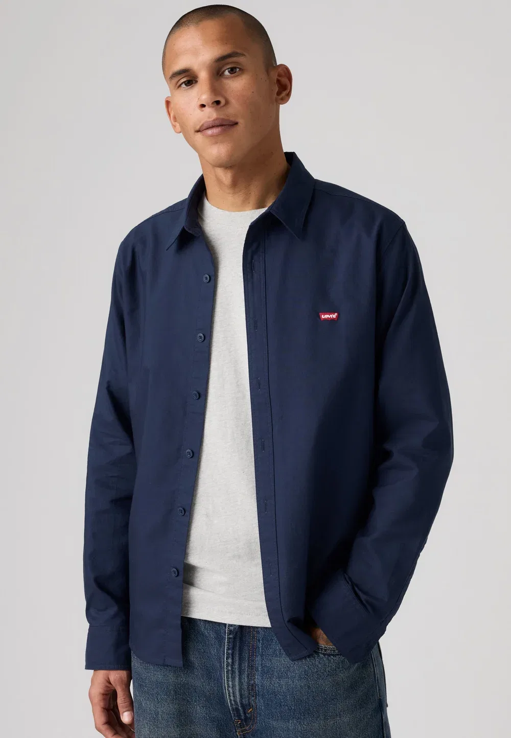 Стандартная рубашка с батарейным питанием - рубашка Levi'S, Navy Blazer — фото 3