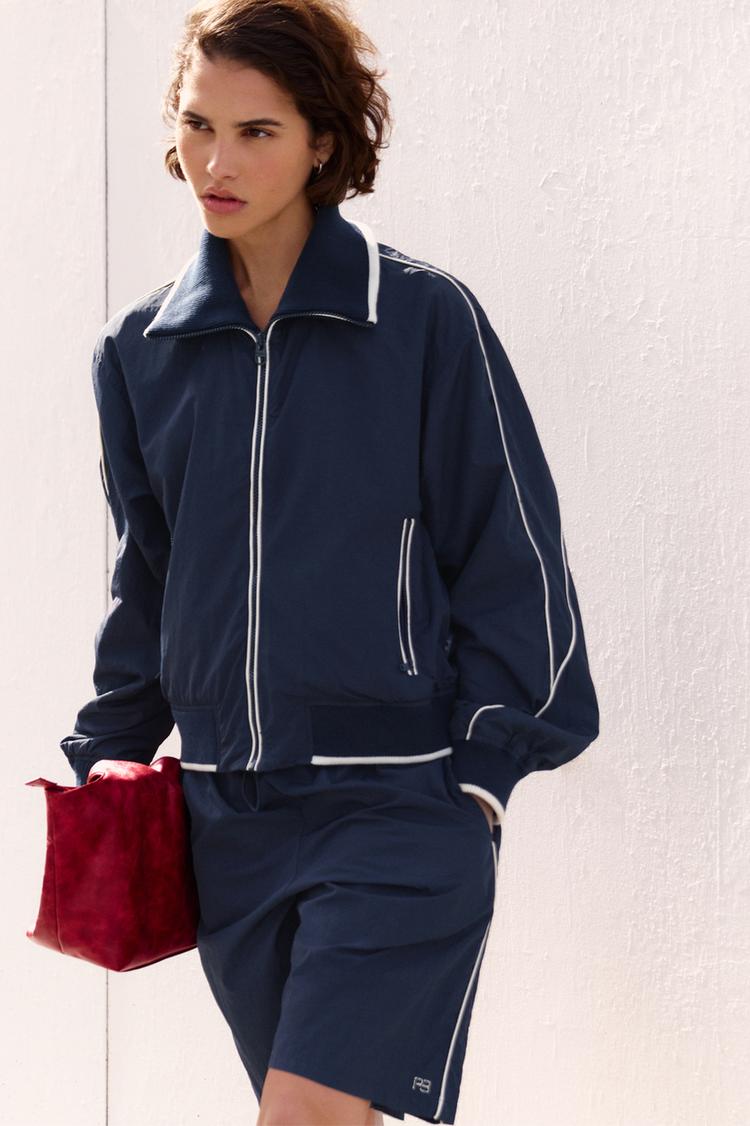 

Куртка-Бомбер с контрастом на троих Pull And Bear, синий