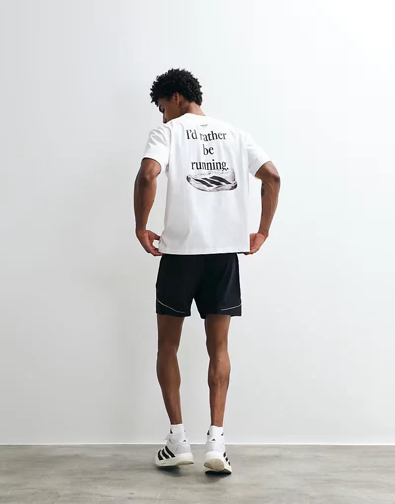 Беговая футболка Adidas с принтом evo на спине, белый