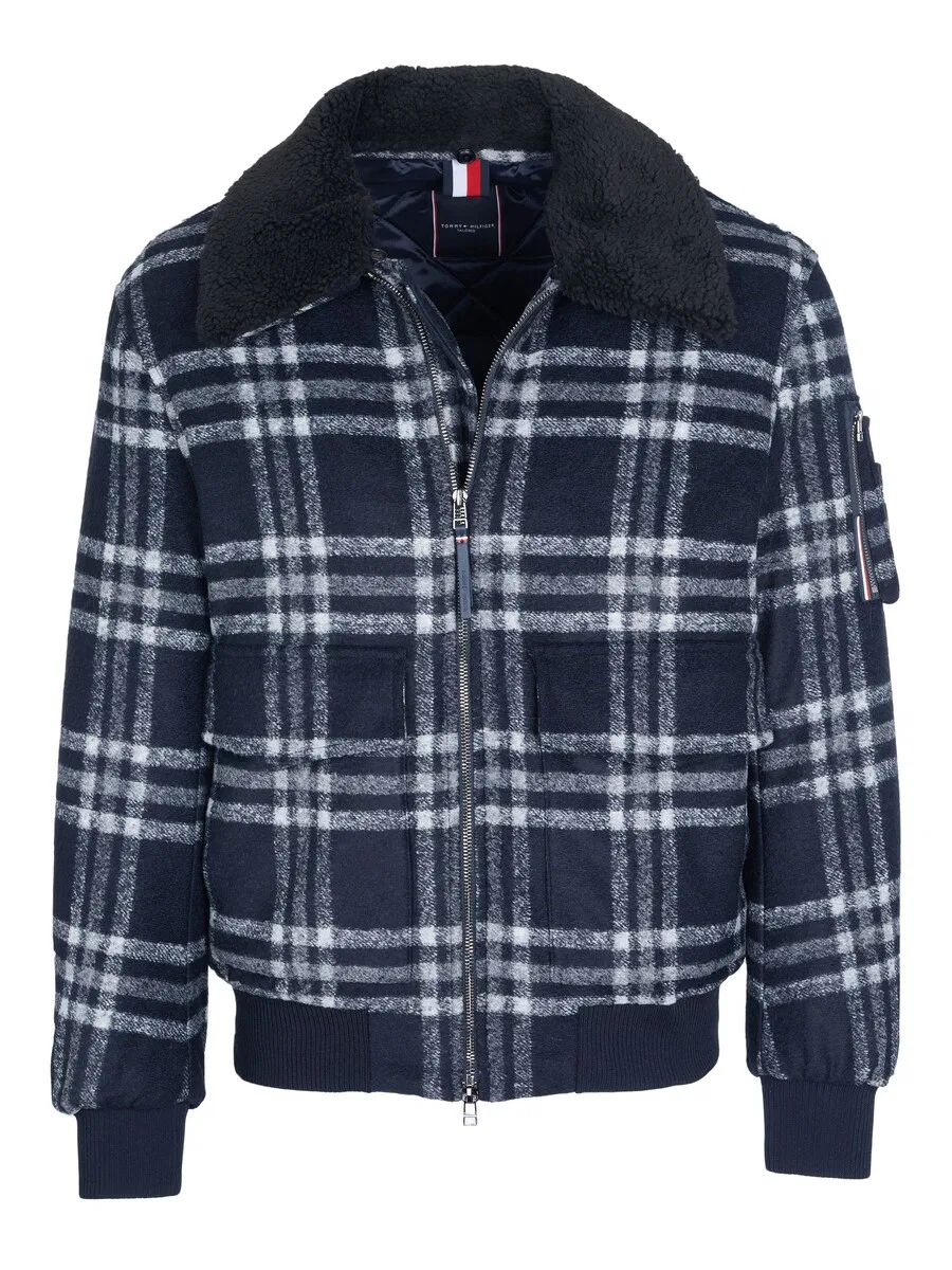 Куртка Tommy Hilfiger Between-Season Jacket 'Tommy Hilfiger Jacke' черного цвета