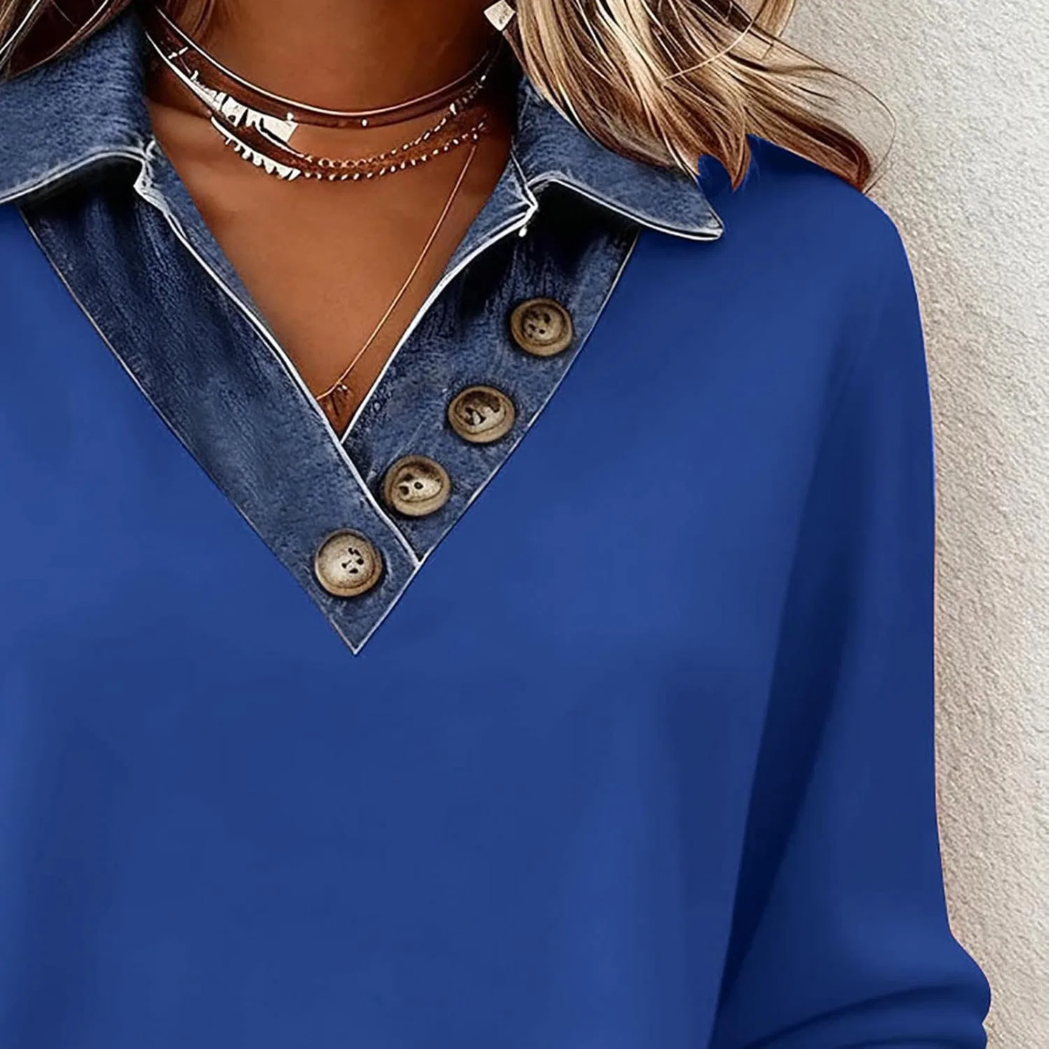 Женский свитшот с джинсовыми вставками, модель Denim Patchwork, синий — фото 3