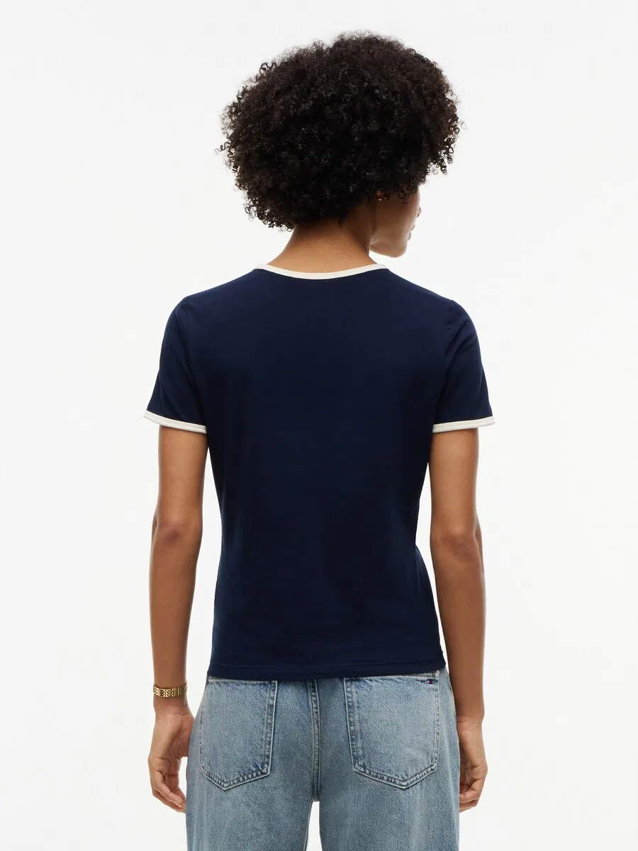 Футболка TOMMY HILFIGER 'Varsity' темно-синего цвета — фото 3