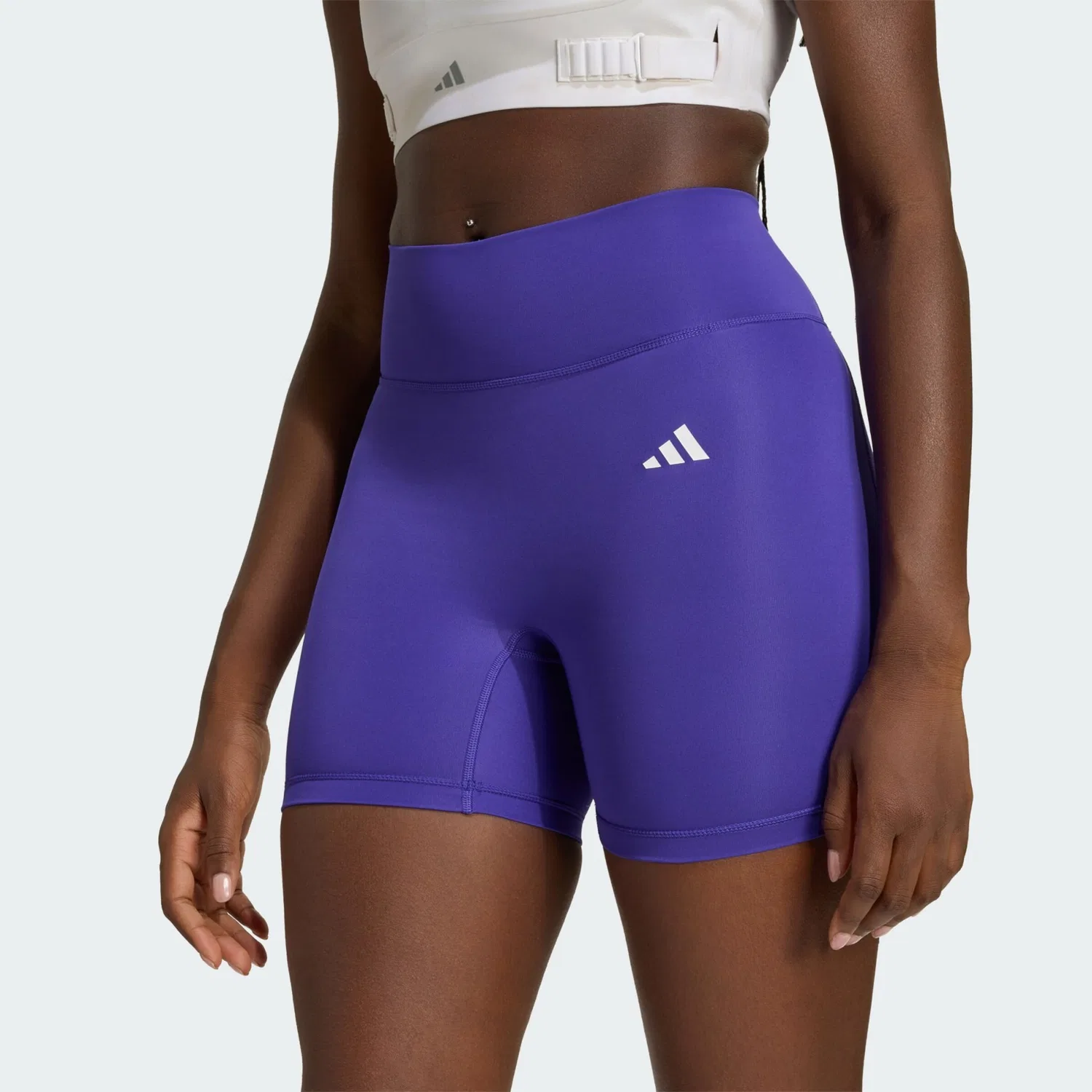 Узкие леггинсы Adidas Performance Omte Essentials фиолетового цвета — фото 4